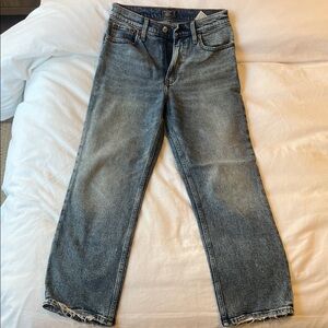 Abercrombie & Fitch Ultra High-Rise Straight